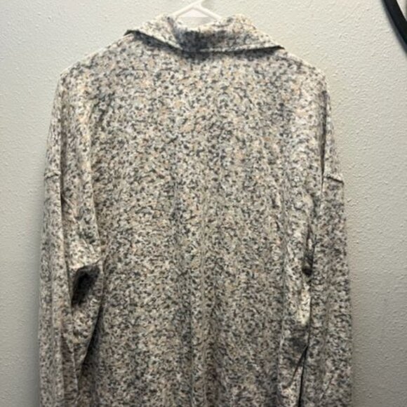 Ces Femme Button-Up Shirt Jacket Long Sleeve Medium dual chest pockets comfort - Picture 2 of 9